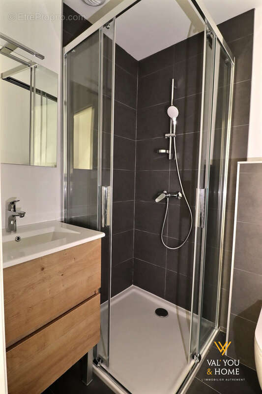 Local Professionnel/Investisseur/Primo-accédant T1bis de 27 m2 - photo 8