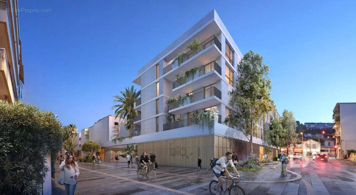 Appartement à SAINT-LAURENT-DU-VAR