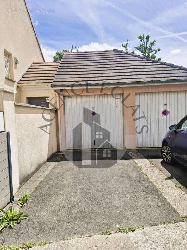 Appartement à BAILLY-ROMAINVILLIERS