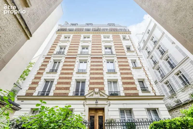 3 pièces en duplex avec balcon - Rue de la Pompe - Calme et lumineux - photo 12