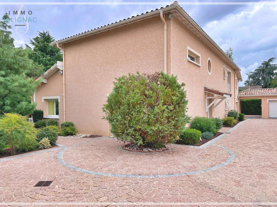 Maison à BOURG-EN-BRESSE