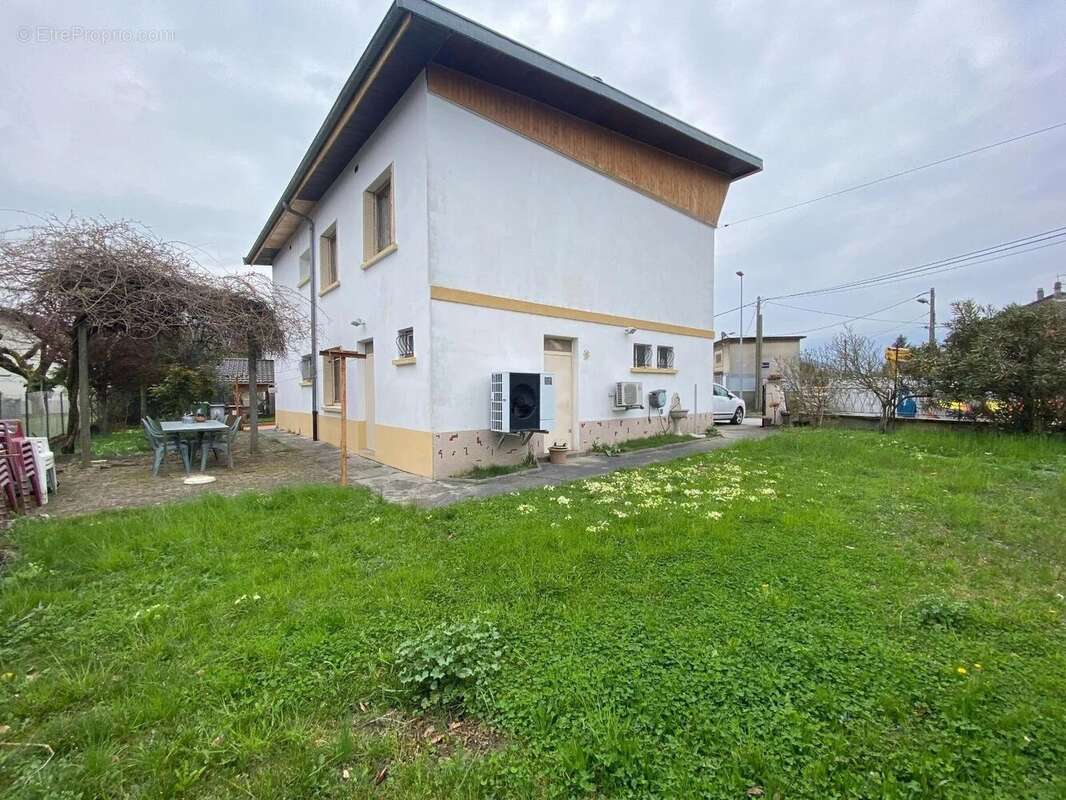 Maison à ECHIROLLES