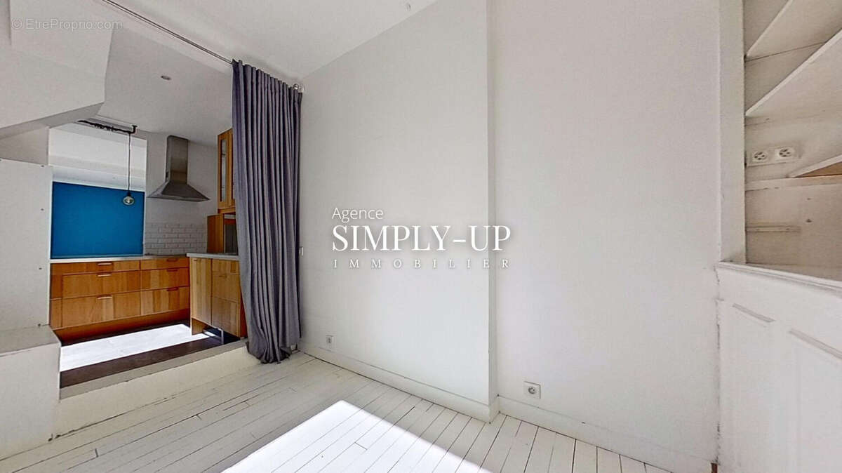 Appartement à PARIS-14E