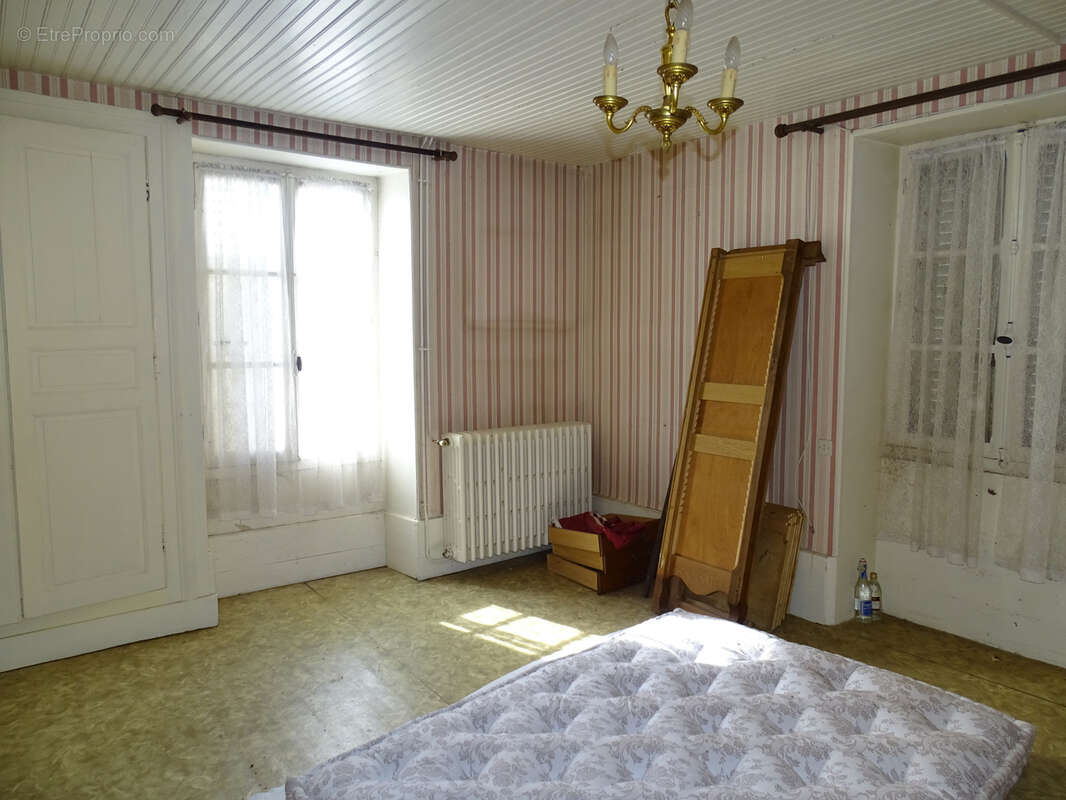 Maison à CHATILLON-SUR-SEINE