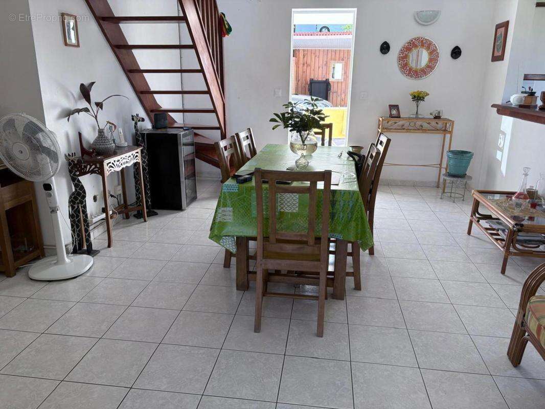 Maison 11 pièces 105 m² à vendre à Petit-Bourg (97170) - photo 5