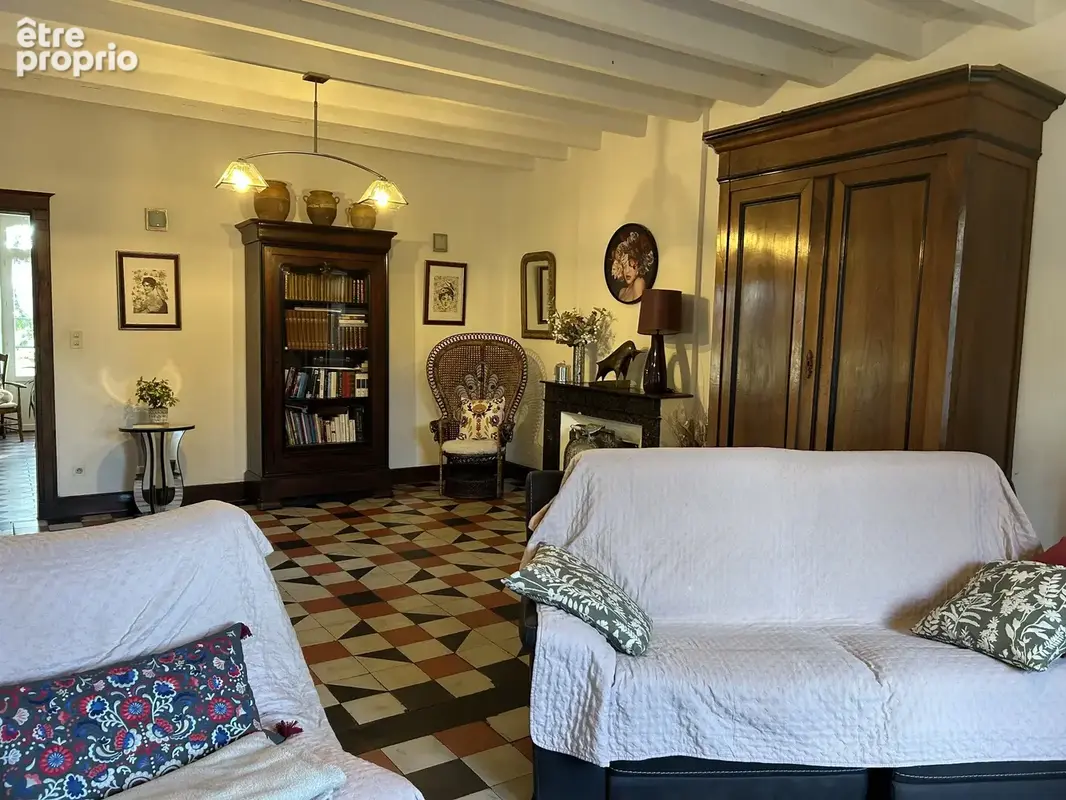 Maison pierre de 220 m2 avec terrain clos - photo 4