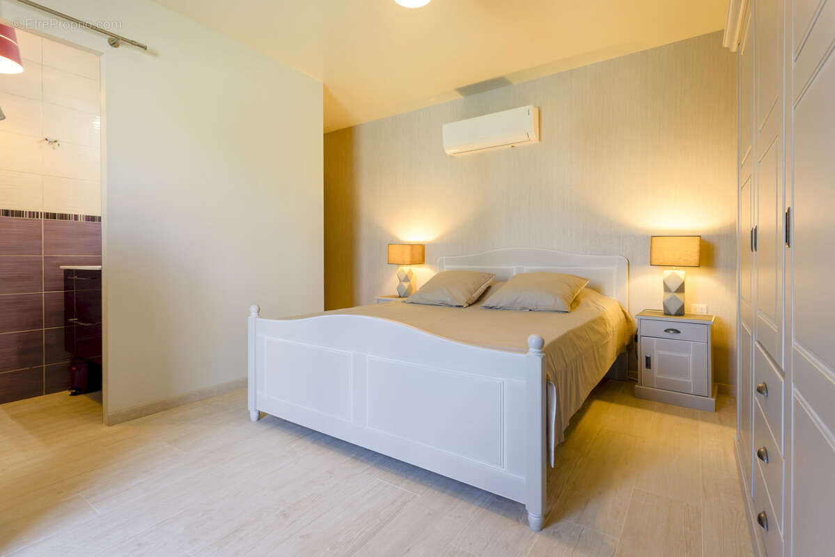 Maison à MESCHERS-SUR-GIRONDE