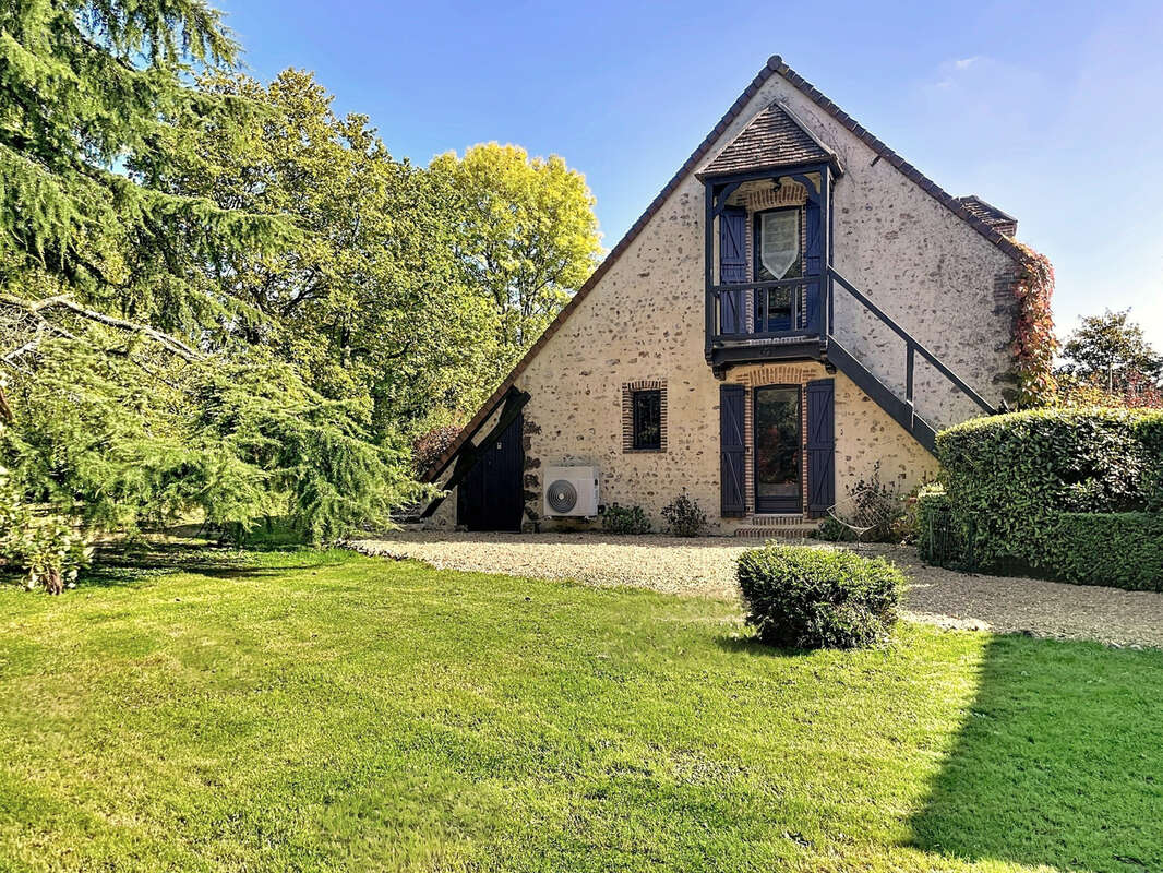 Maison à MANOU