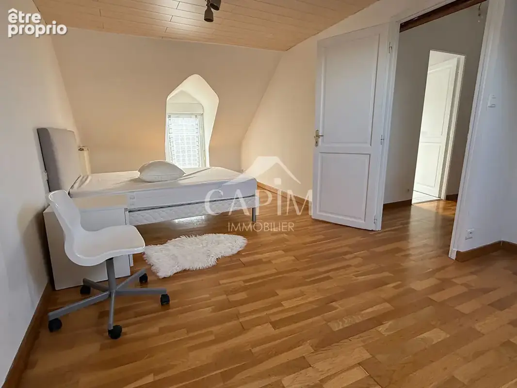 Maison Javene 7 pièce(s) 162m2 HAB- 5  Chambres - Garage - Grenier - Sous-sol - photo 13