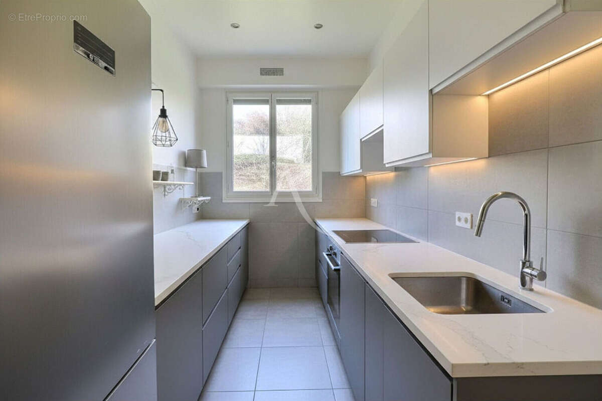 Dernier étage avec Vue Exceptionnelle Le Mesnil-Le-Roi 4 pièce(s) 101 m2 - photo 5