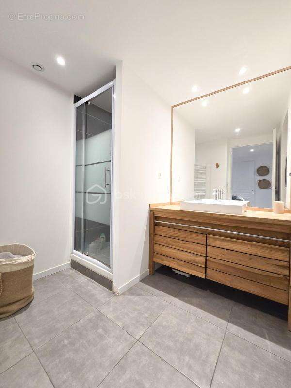 Appartement à SAINT-MARTIN-D'URIAGE