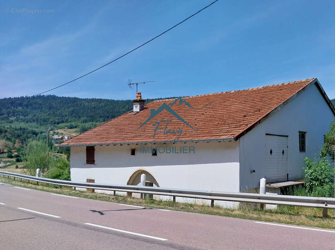 Ferme à rénover de 1763 - Le Syndicat - photo 2