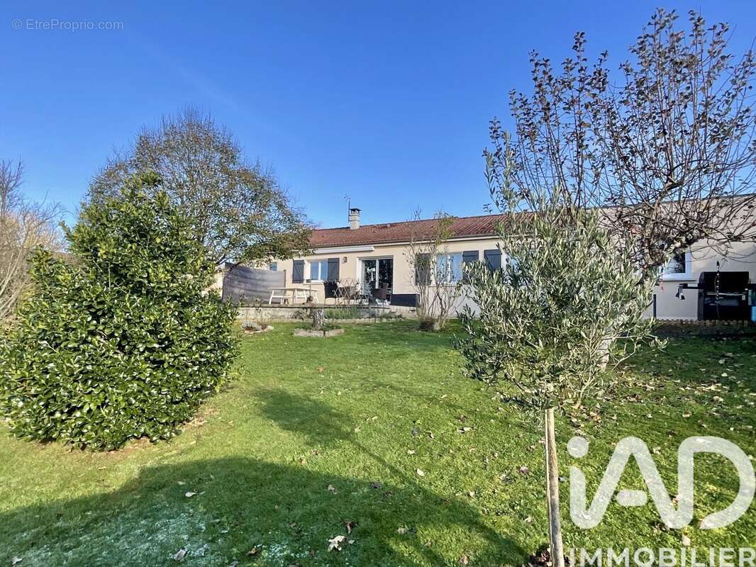 Photo 2 - Maison à BOISSEUIL