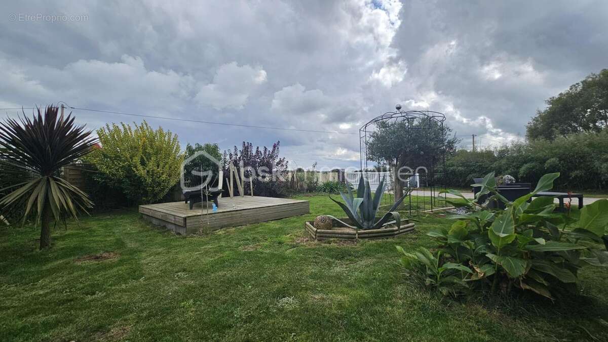 Maison à SAINT-SAUVEUR