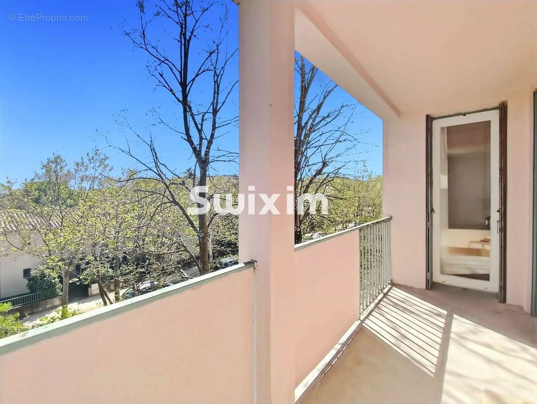 Appartement à PIERRELATTE