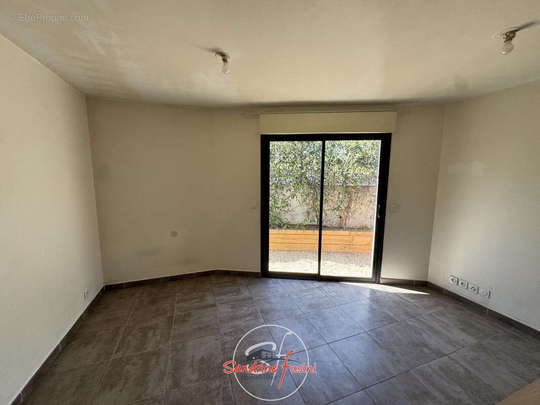 Appartement à VENCE