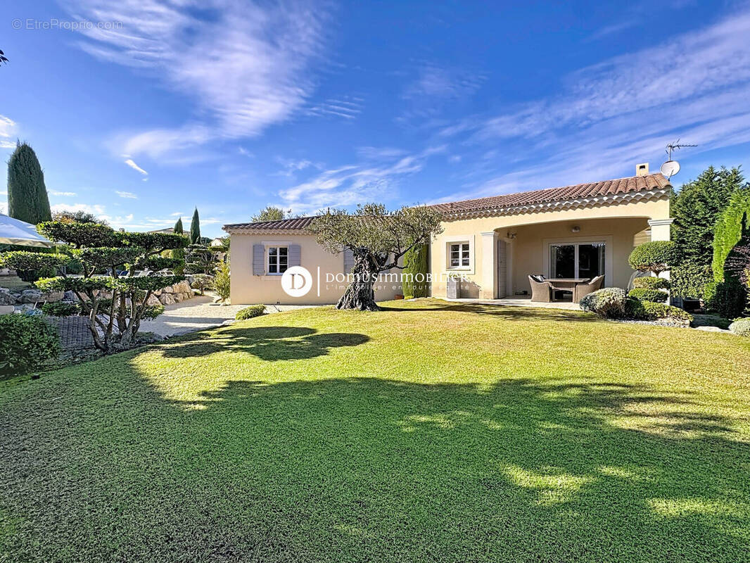 Maison à SAINT-SATURNIN-LES-AVIGNON