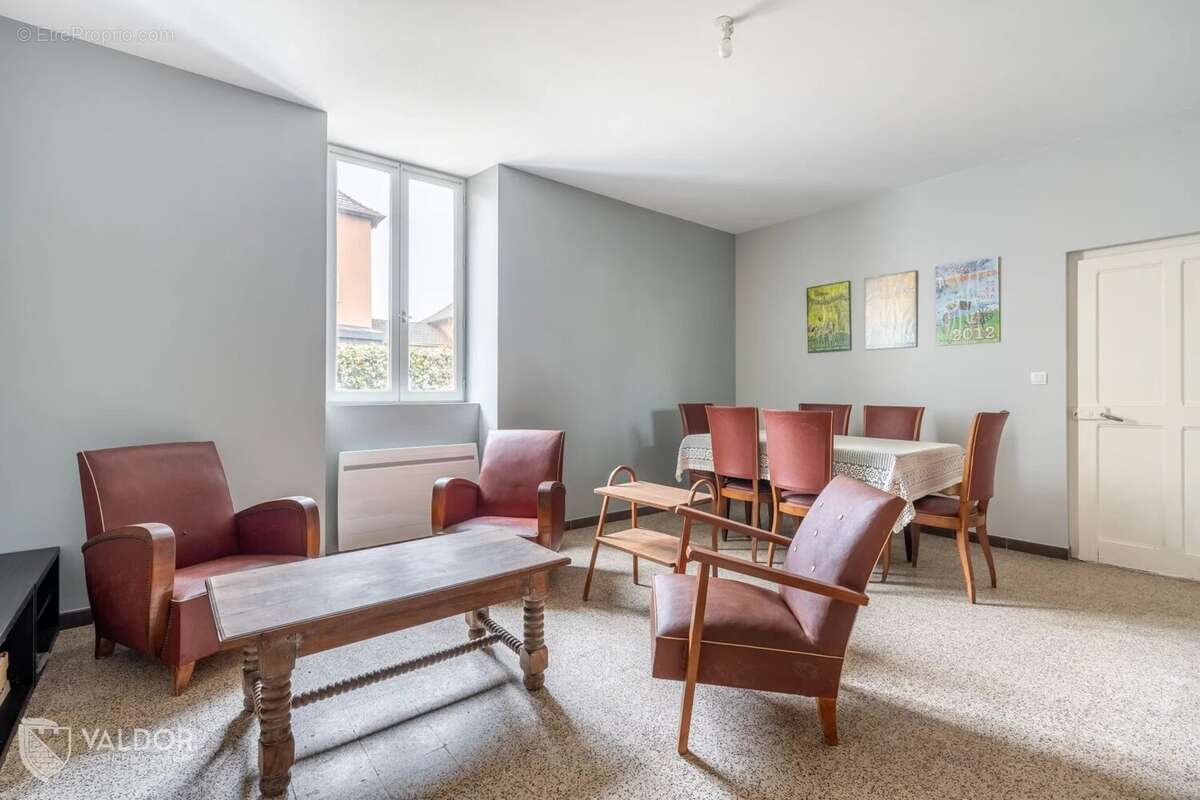 Appartement à LA TOUR-DU-PIN