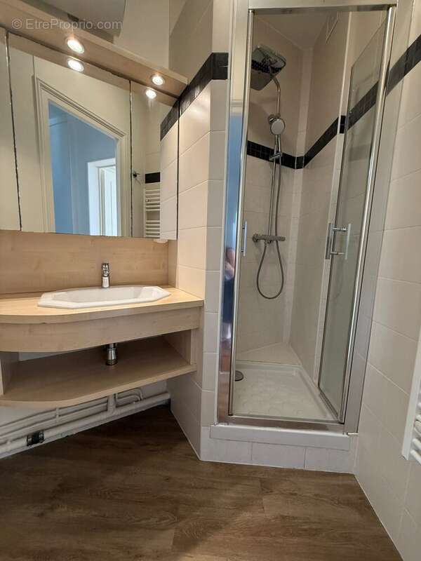 Appartement à NANTERRE