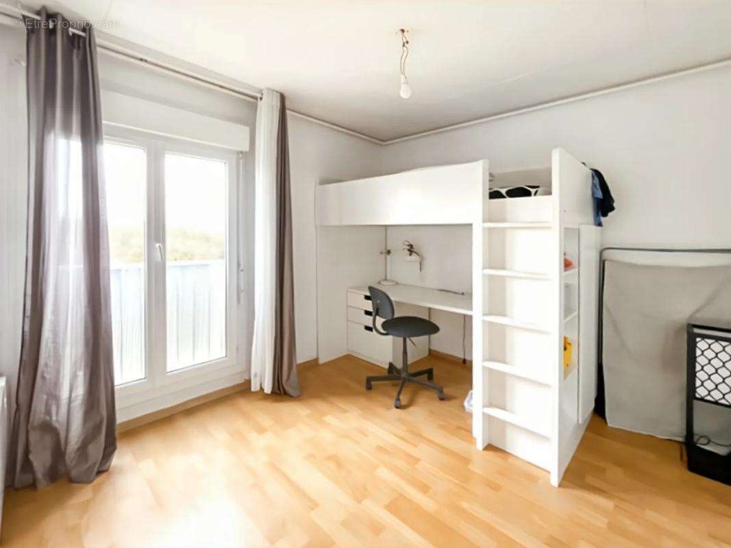Appartement à DAMMARIE-LES-LYS