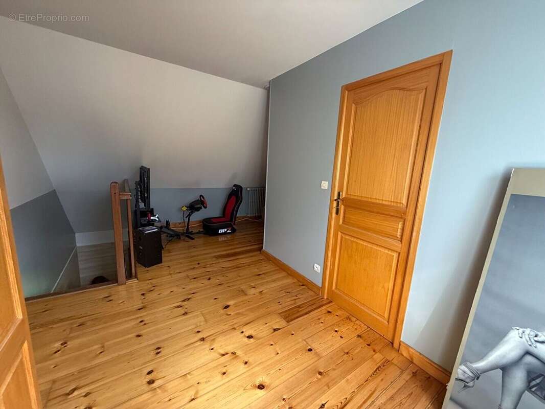 Maison Sainte Genevieve 6 pièce(s) 149 m2 A MOINS DE 11 KM DE BORNEL - photo 7