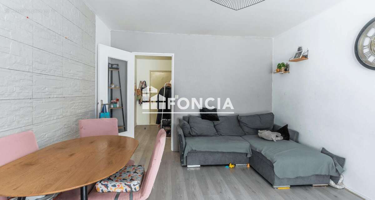 Appartement 75 m² à Metz  - photo 2