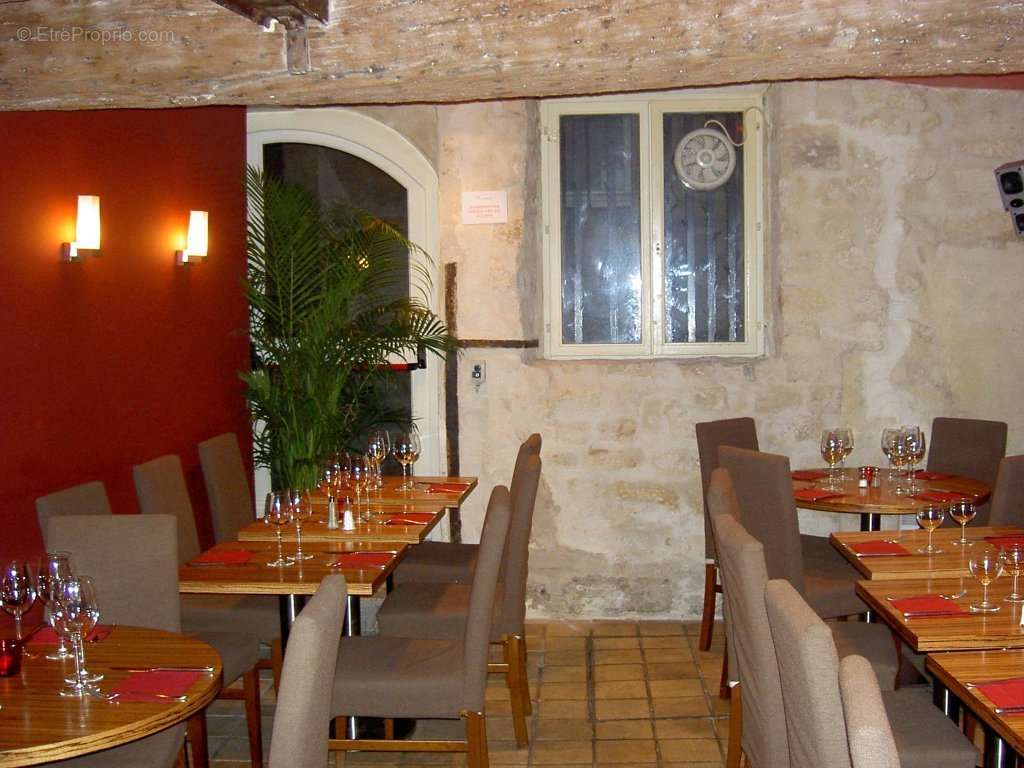 Commerce à PARIS-4E