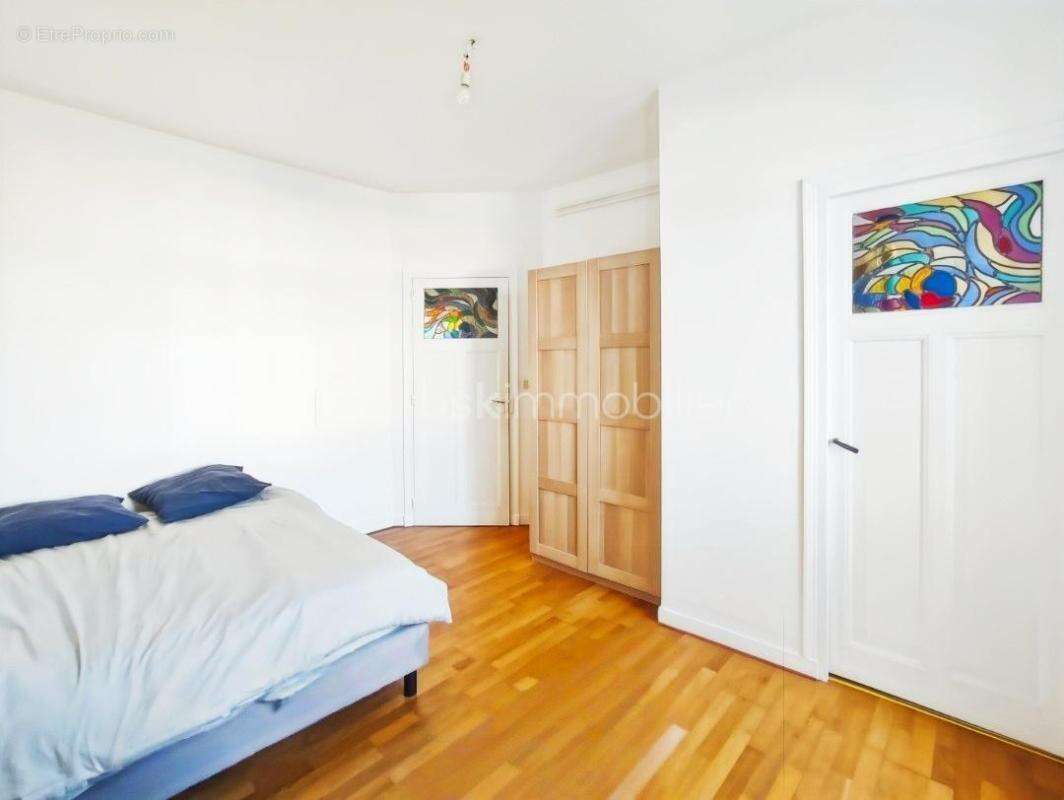 En exclusivité : T2 de charme style Art déco avec cave, cellier et jardin partagé – Rue de Nantes, Rennes - photo 5