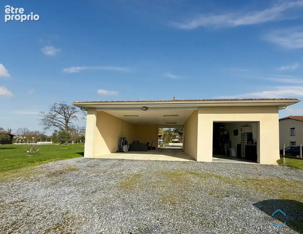 Dpt Gers (32), à vendre BARCELONNE DU GERS Maison T5 de 155 m² habitables + grands garages, dépendances et piscine sur 8678 m² d - photo 14