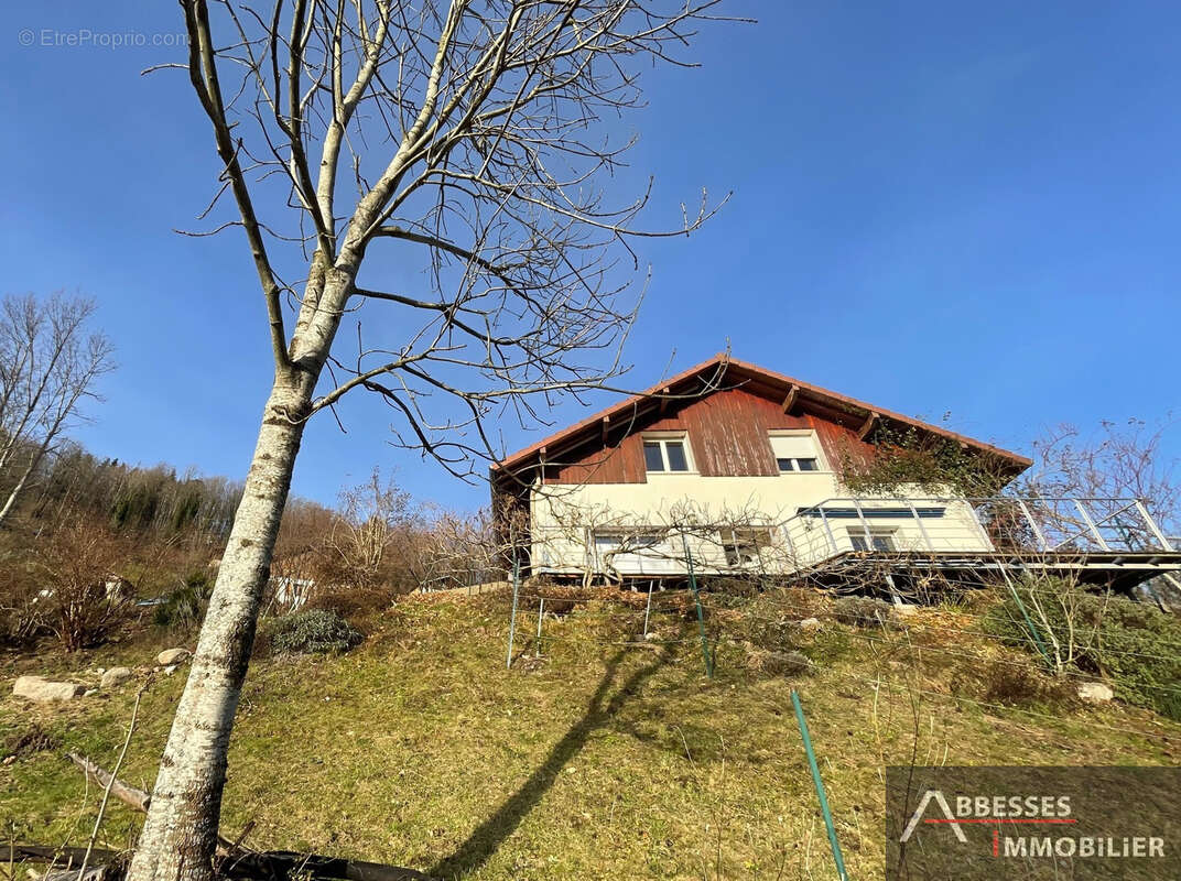 Maison à LA BRESSE