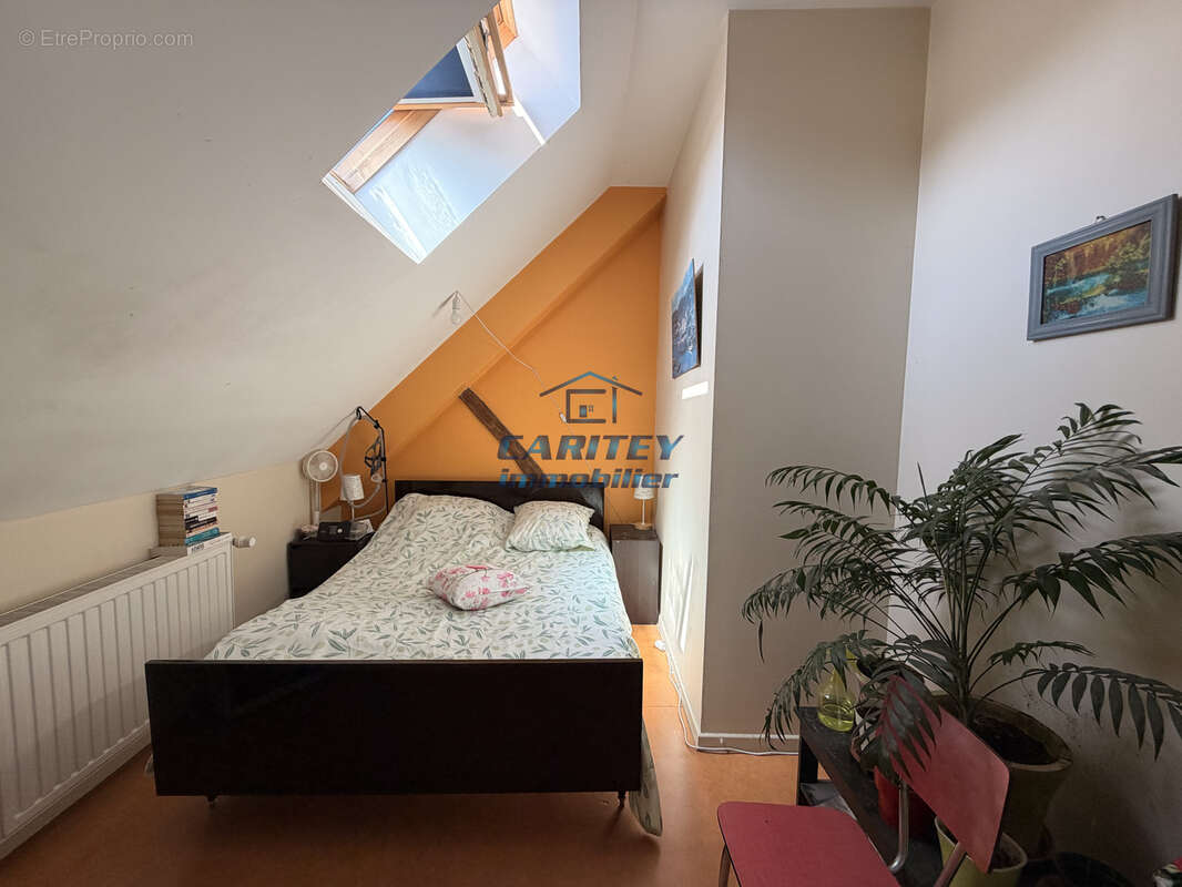 Appartement T3   Dernier étage   Centre-ville de Lure - photo 8