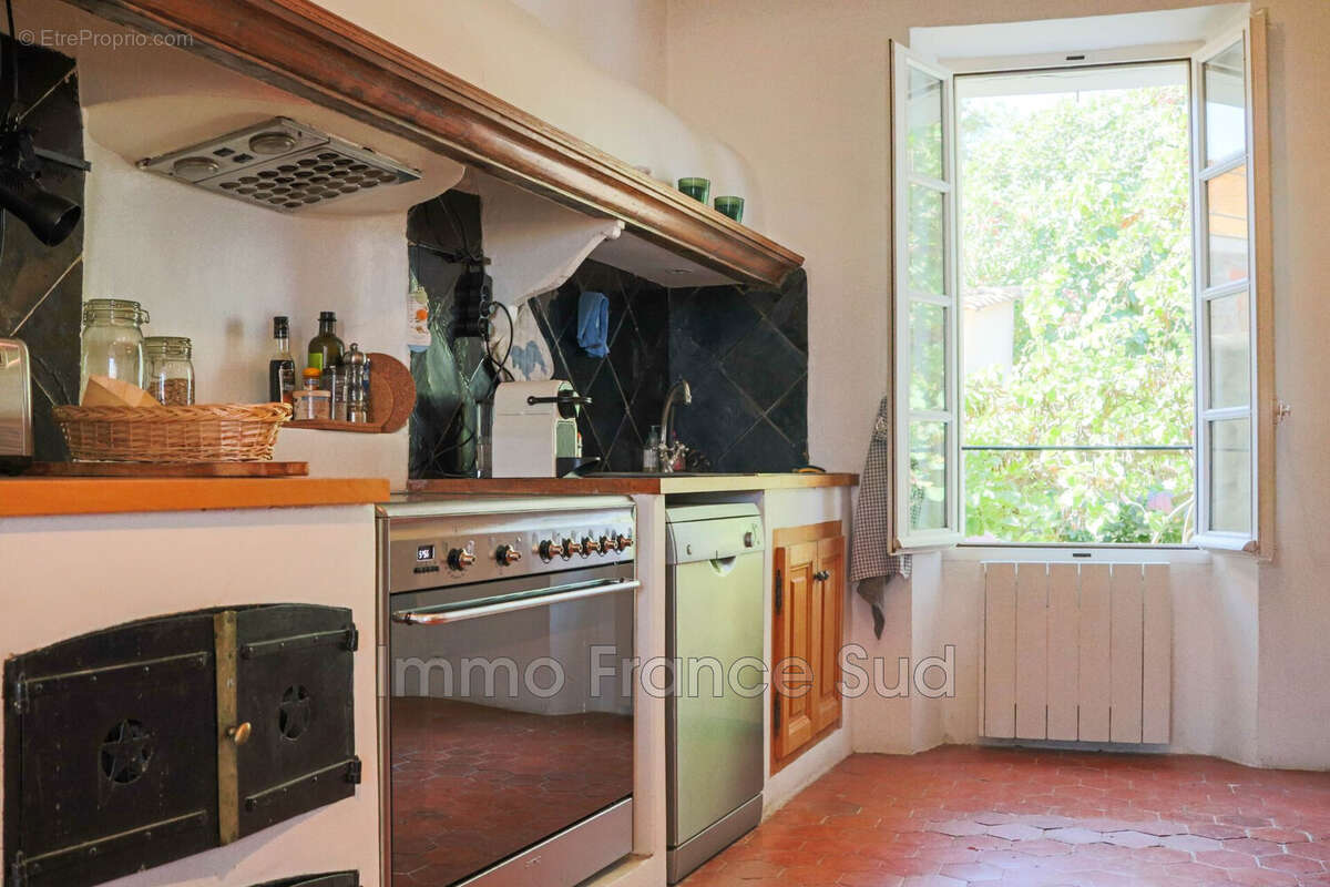 Maison à LA GARDE-FREINET