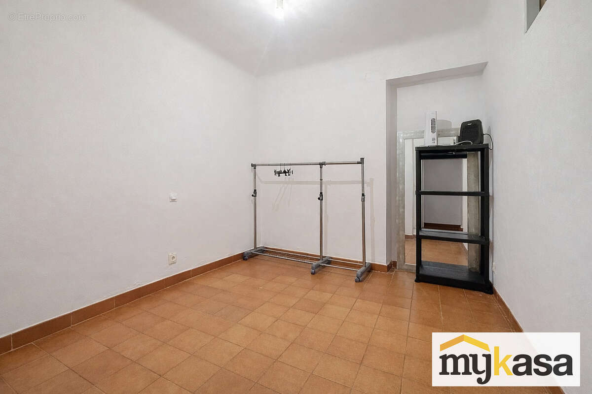 Appartement  T4 Martigues Ferrières 63m2 - photo 5