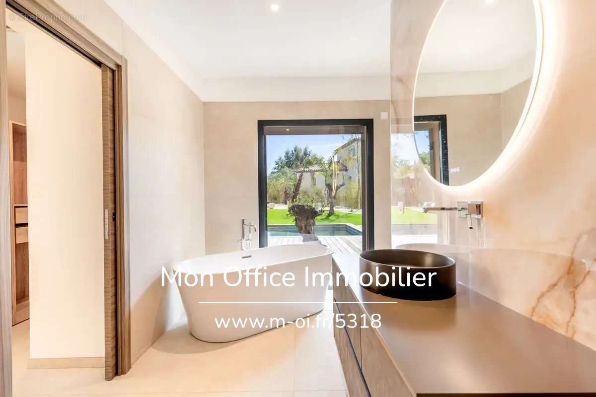 Maison à SAINT-RAPHAEL