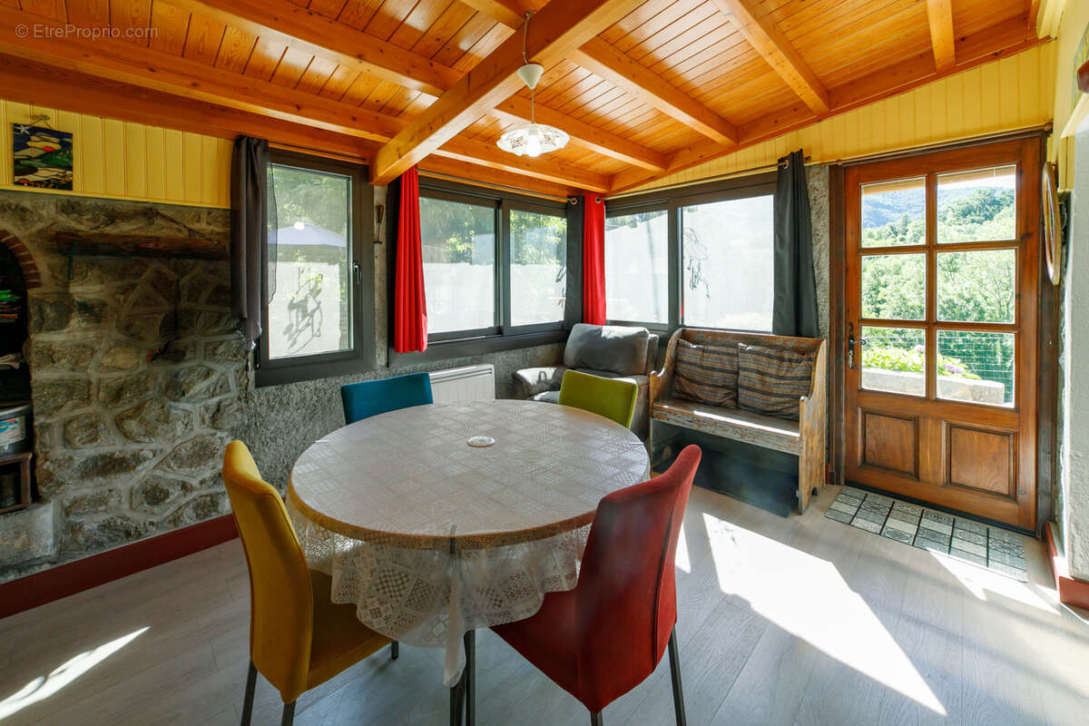 Mas 110 m2 sur 2763 m2 de terrain - photo 4