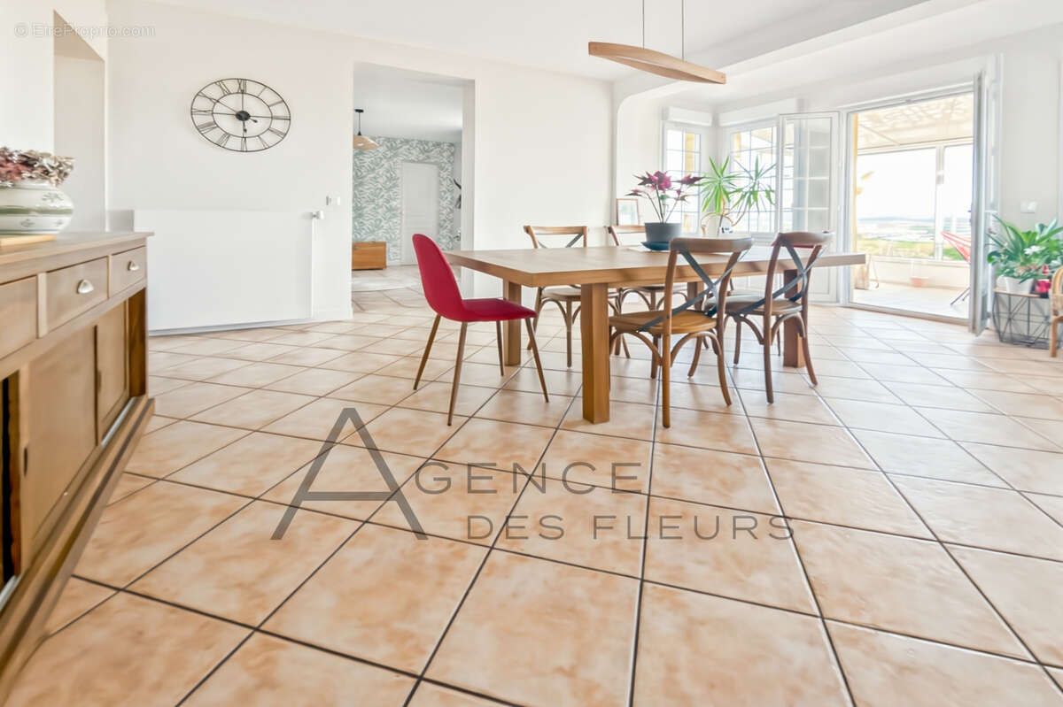 Maison Freneuse 126 m2 - photo 7