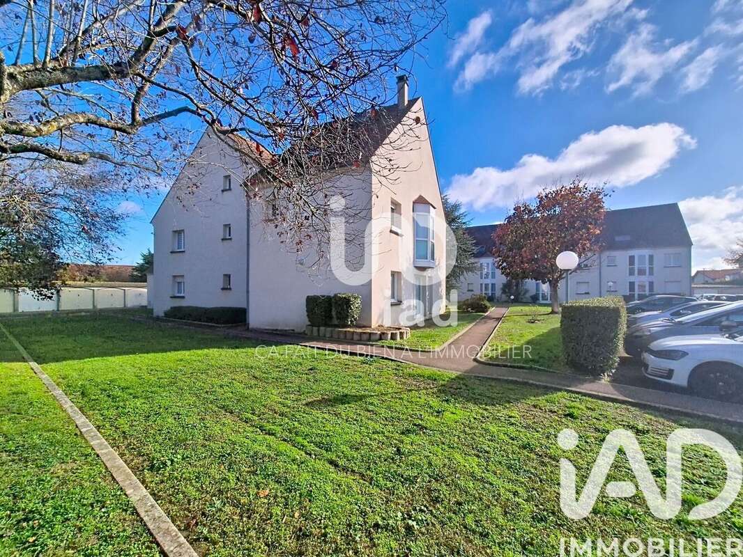 Photo 2 - Appartement à LE COUDRAY-MONTCEAUX