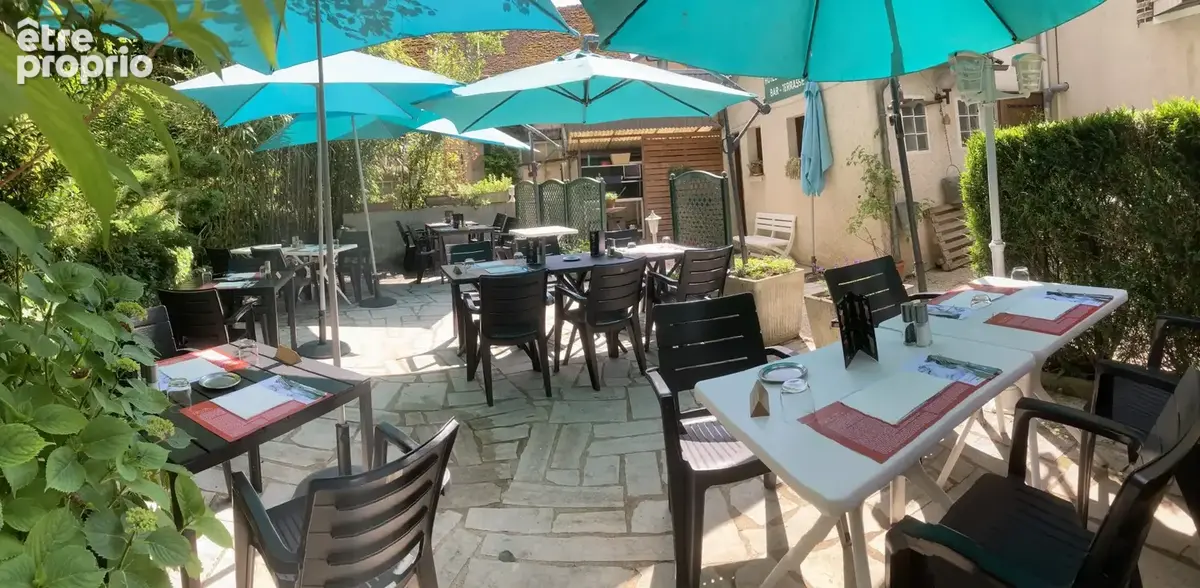 465 m² à Troo  - photo 5