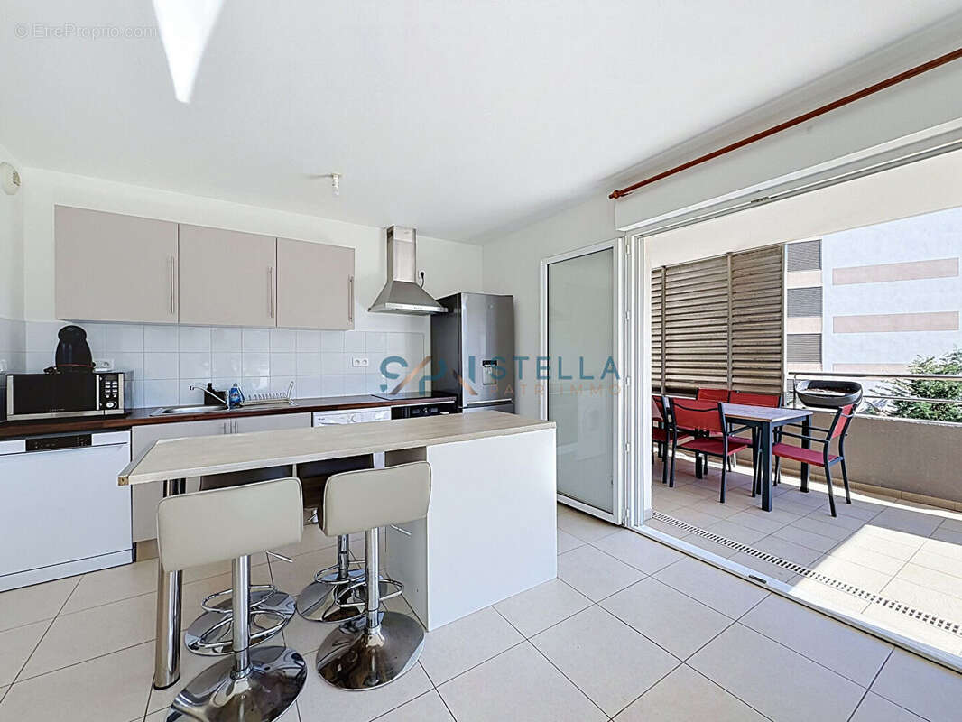 T2 vendu loué, Investissement locatif, Terrasse & Parking, Sarrola-Carcopino - photo 2