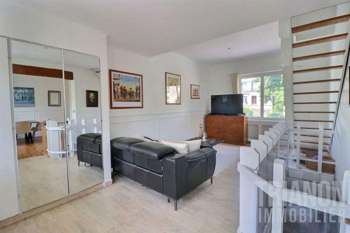 Coup de Cœur : Esprit "Maison" en Triplex, Calme et Vue Verdoyante - photo 4
