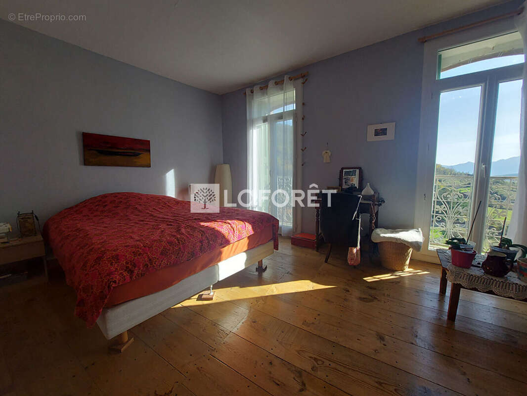 Maison de village de caractère à Mosset avec terrain non attenant de 400m² - photo 5