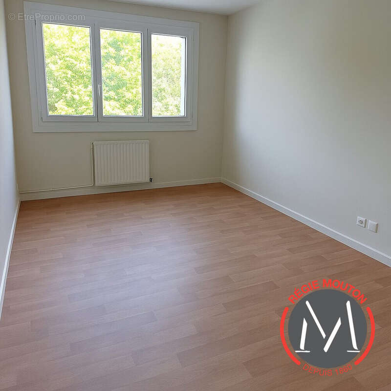 Appartement à SAINTE-FOY-LES-LYON