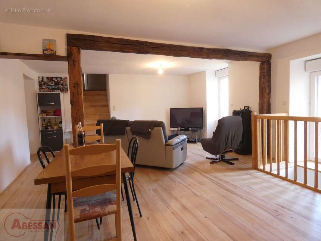 Maison à LAGUEPIE