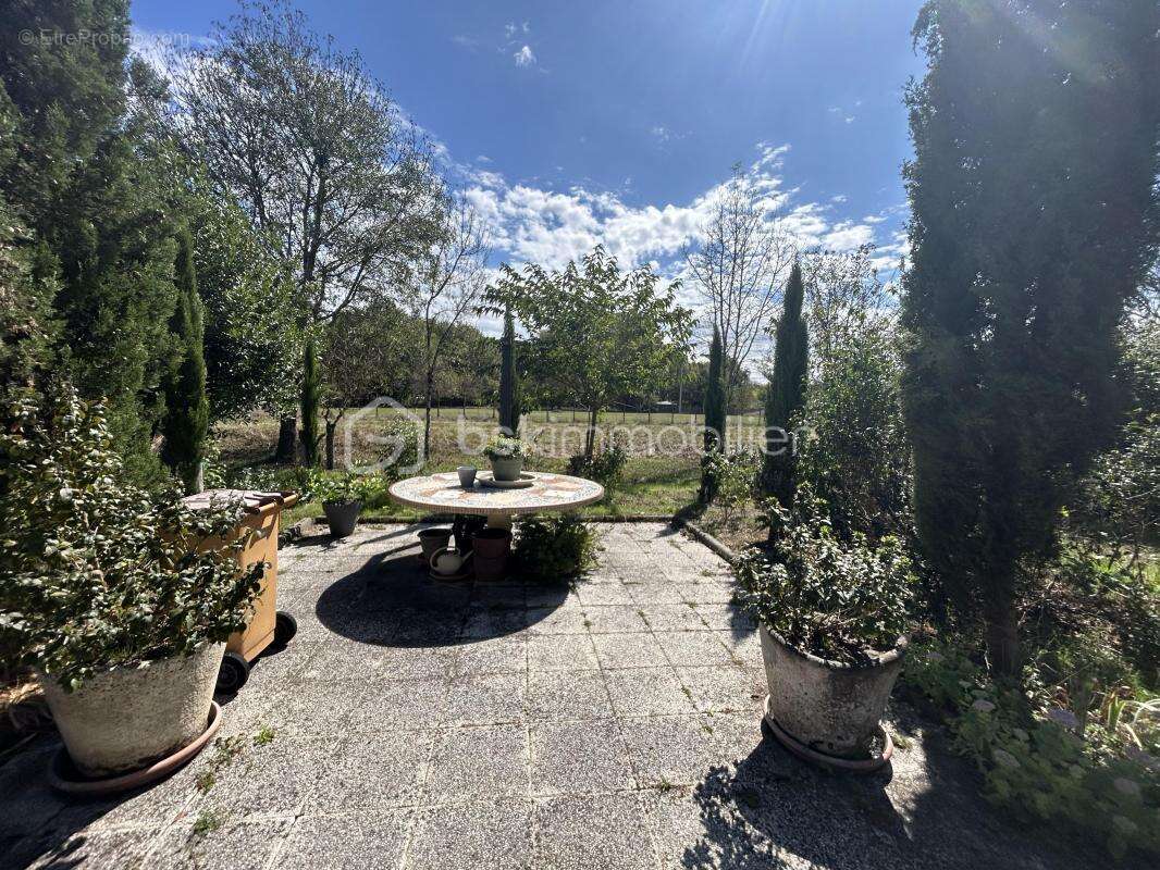 Maison à SAINT-SEURIN-SUR-L&#039;ISLE