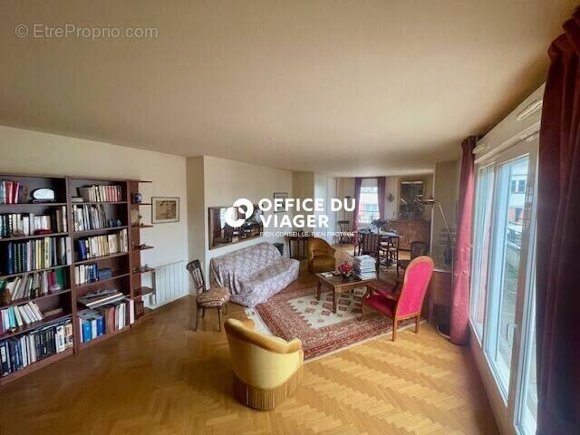 Appartement à RUEIL-MALMAISON