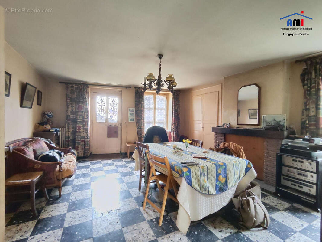 Maison à LONGNY-AU-PERCHE