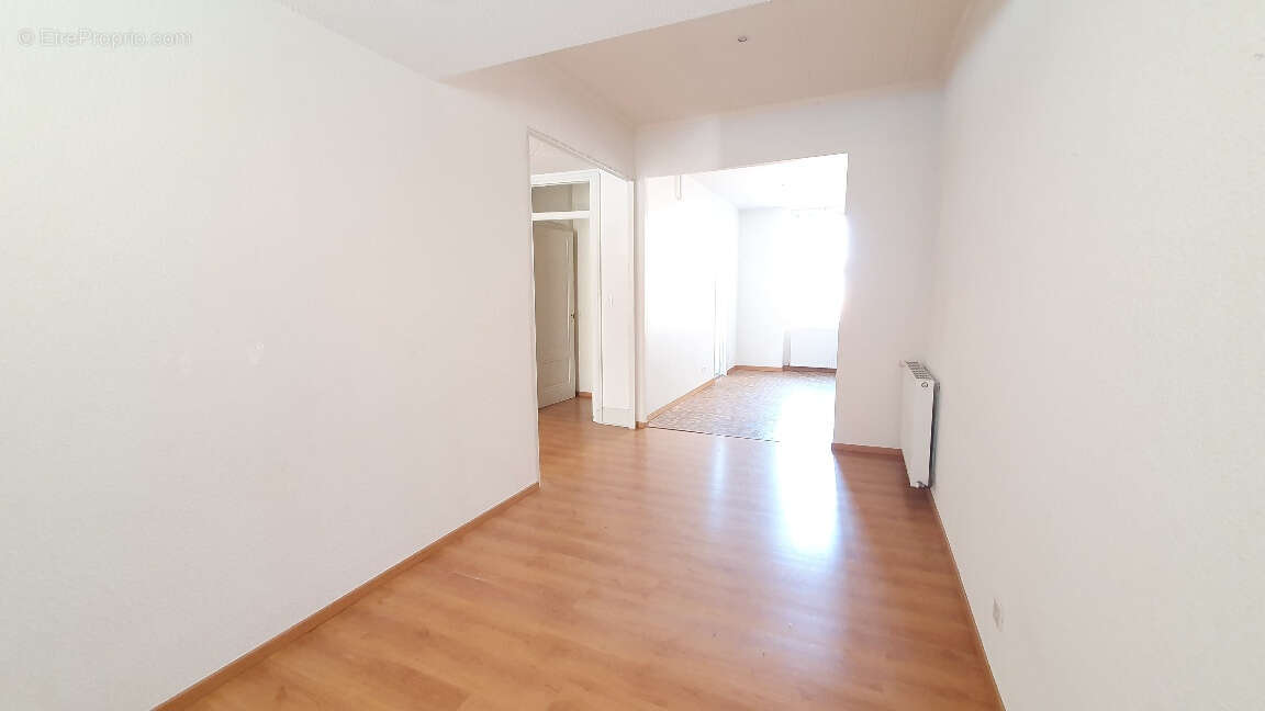 Appartement T3 traversant de 85,39 m2 avec vue exceptionnelle sur la Saône 69009 Lyon - photo 6