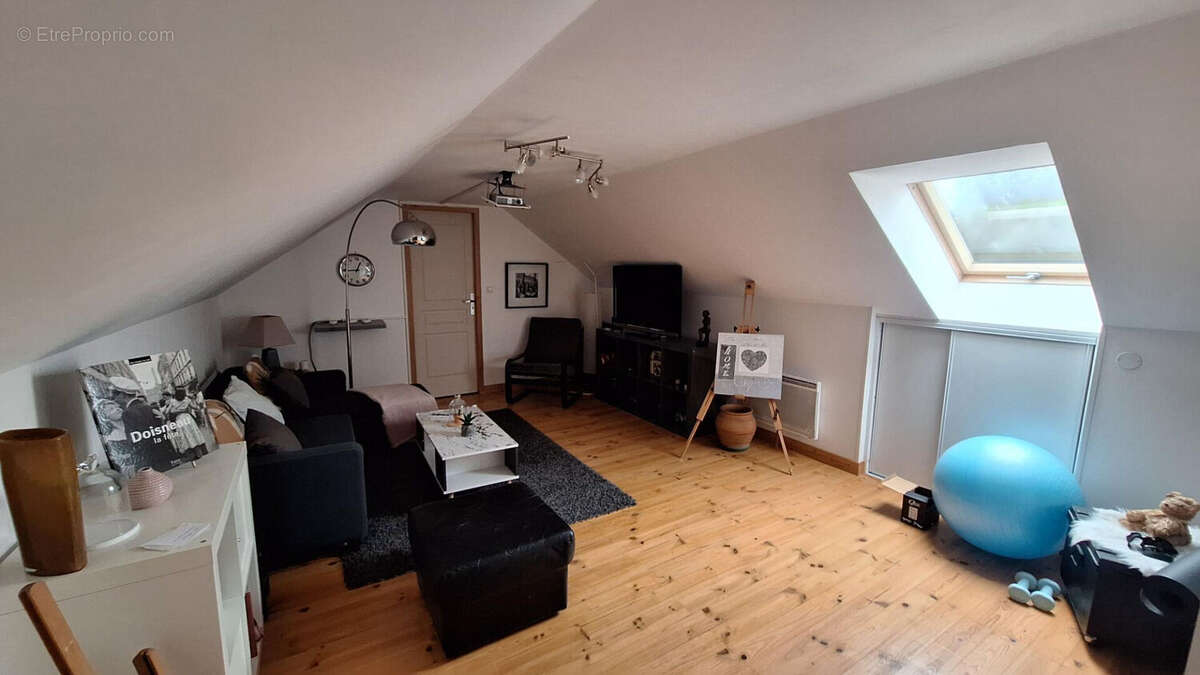 Maison à PIERREFIQUES