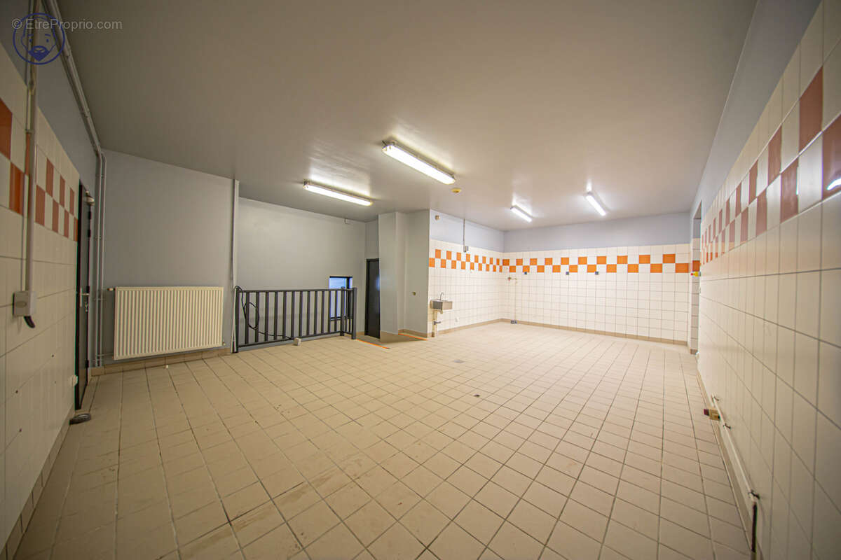 Immeuble, accés RN4 immédiat - photo 8