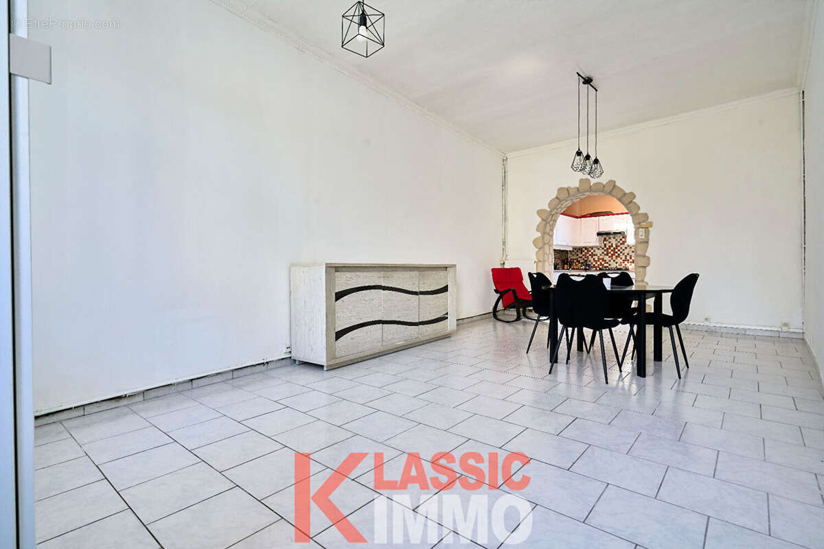 Maison 4 chambres avec un extérieur et garage 10 m² - photo 3